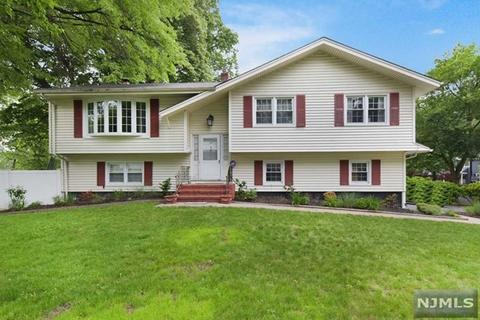 37 W Midland Ave, Paramus, NJ 07652 photo 1