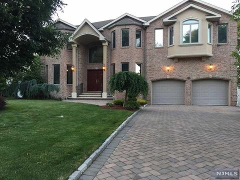181 Hebberd Ave, Paramus, NJ 07652 photo 1