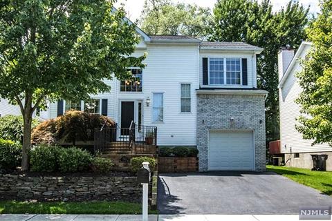 763 Manchester Way, Paramus, NJ 07652 photo 1