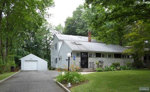 248 Hillside Ave, Paramus, NJ 07652 photo 1