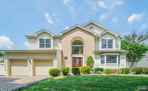 146 Split Rock Rd, Paramus, NJ 07652 photo 1