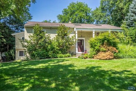 505 Fordham Pl, Paramus, NJ 07652 photo 1