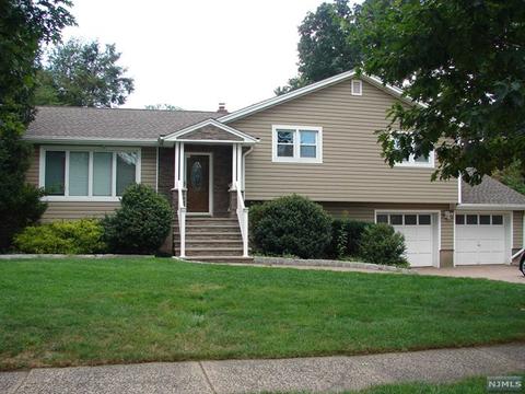 706 Chimes Rd, Paramus, NJ 07652 photo 1