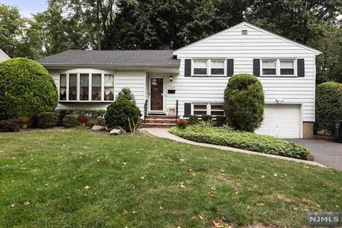 145 Morningside Rd, Paramus, NJ 07652 photo 1