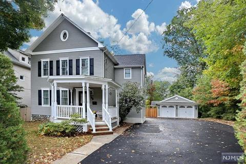 78 E Prospect St, Waldwick, NJ 07463 photo 1