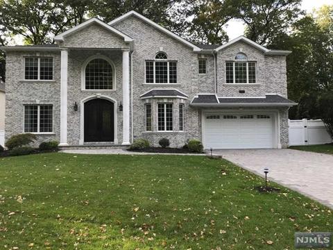 3 Daniel Ct, Paramus, NJ 07652 photo 1