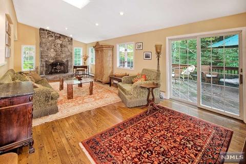 country style upper ottawa and stonechurchimage