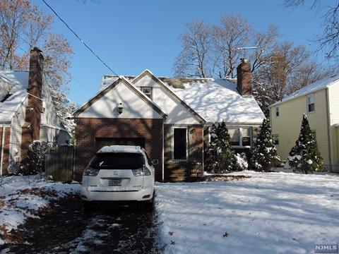 233 Pine St, Teaneck, NJ 07666 photo 1