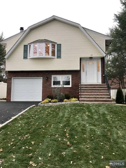 17 Louis St, Hackensack, NJ 07601 photo 1