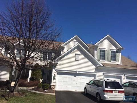 92 Balsam Ct, Paramus, NJ 07652 photo 1