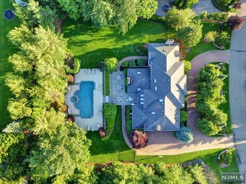 37 Mcgrath Dr, Cresskill, NJ 07626 photo 1