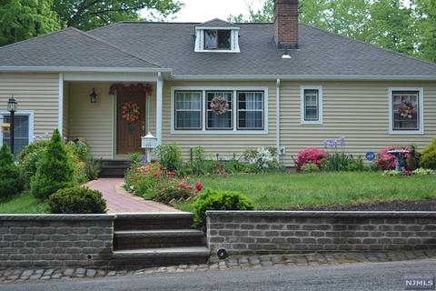274 Elm Ave, Hackensack, NJ 07601 photo 1