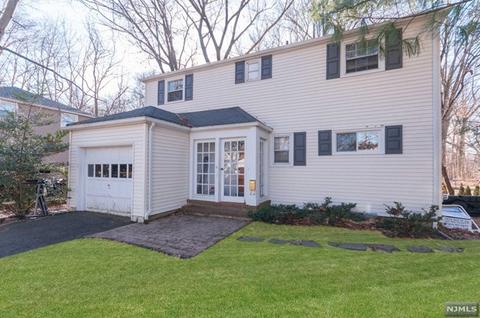 92 Buff Rd, Tenafly, NJ 07670 photo 1