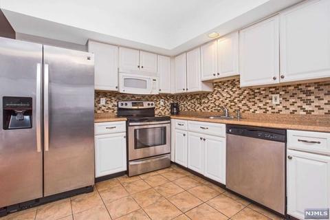 41 Fairmount Ave #14B, Hackensack, NJ 07601 photo 1