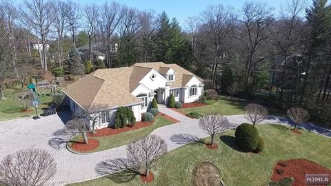 87 Eisenhower Dr, Cresskill, NJ 07626 photo 1