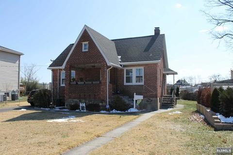470 Dewey Ave, Saddle Brook, NJ 07663 photo 1