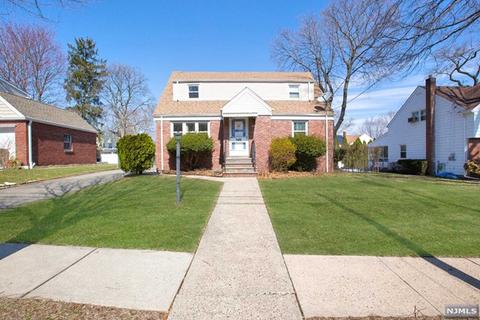 185 Intervale Rd, Teaneck, NJ 07666 photo 1