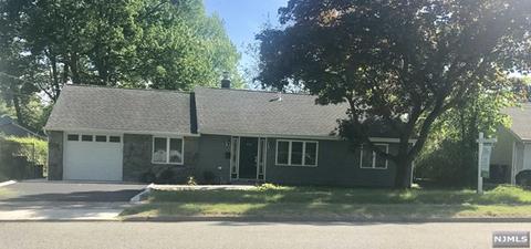 434 E Ridgewood Ave, Paramus, NJ 07652 photo 1