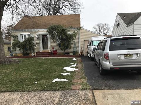 456 Simons Ave, Hackensack, NJ 07601 photo 1