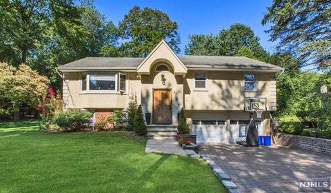 31 7th St, Cresskill, NJ 07626 photo 1