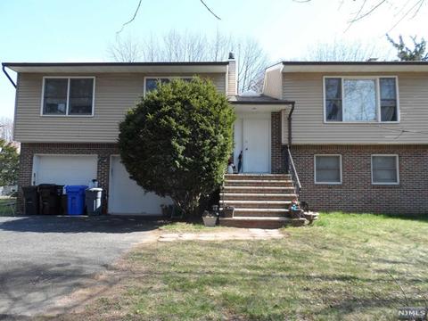 52 Duke Dr, Paramus, NJ 07652 photo 1