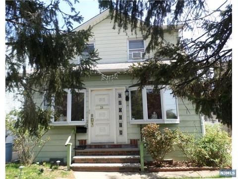 24 Ross Ave, Hackensack, NJ 07601 photo 1