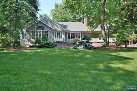 47 Dimmig Rd, Upper Saddle River, NJ 07458 photo 1