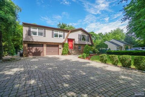 743 Highland Ave, Paramus, NJ 07652 photo 1