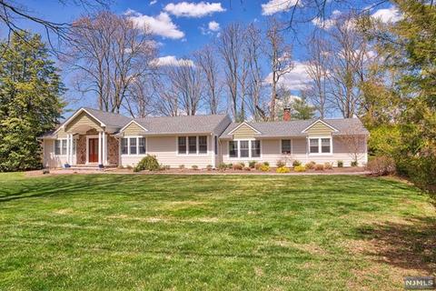 3 Jan River Dr, Upper Saddle River, NJ 07458 photo 1