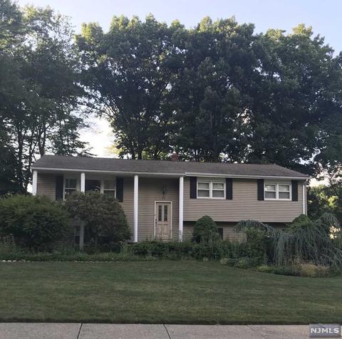 33 Pitman Pl, Wayne, NJ 07470 photo 1