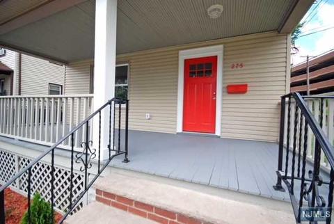 275 Clay St, Hackensack, NJ 07601 photo 1