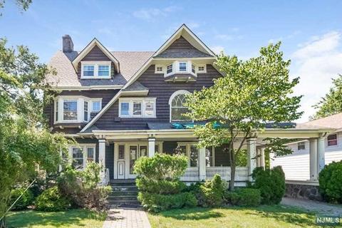 241 Summit Ave, Hackensack, NJ 07601 photo 1