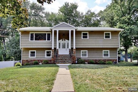 105 Iona Pl, Paramus, NJ 07652 photo 1