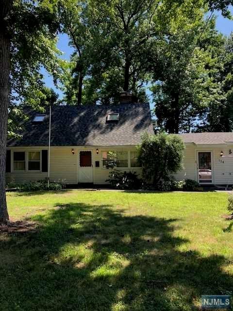 174 Brookfield Ave, Paramus, NJ 07652 photo 1