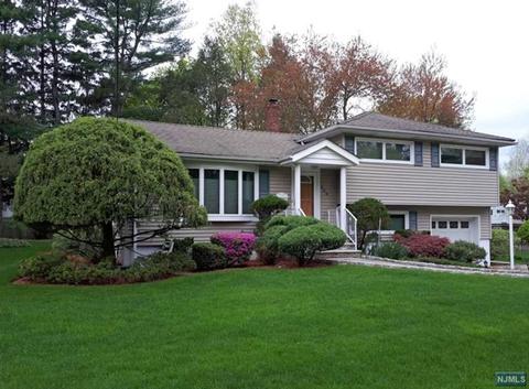659 Pascack Rd, Paramus, NJ 07652 photo 1