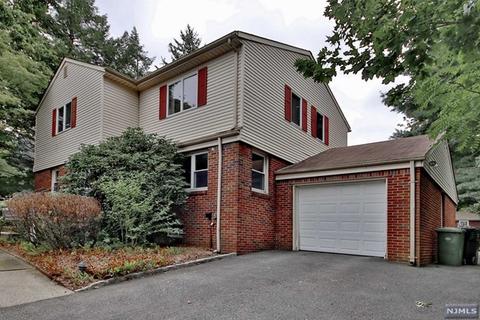 152 E Midland Ave, Paramus, NJ 07652 photo 1