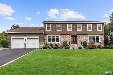 189 Webster Dr, Wayne, NJ 07470 photo 1