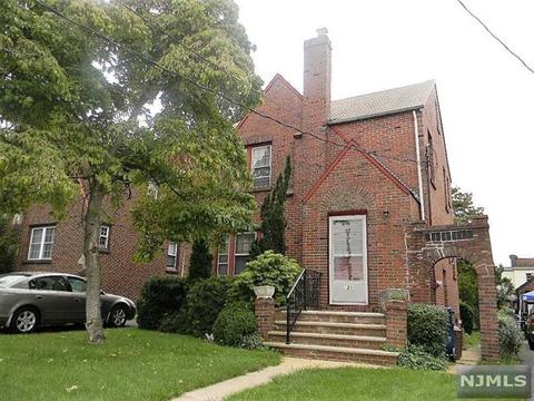421 Sutton Ave, Hackensack, NJ 07601 photo 1