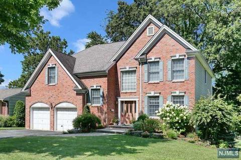 49 Stuart Pl, Oradell, NJ 07649 photo 1