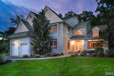 1 Stone Hill Rd, Wayne, NJ 07470 photo 1