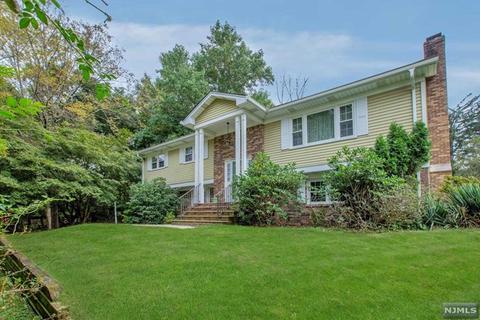 336 E Saddle River Rd, Upper Saddle River, NJ 07458 photo 1