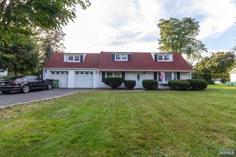 429 Locust Ave, Paramus, NJ 07652 photo 1