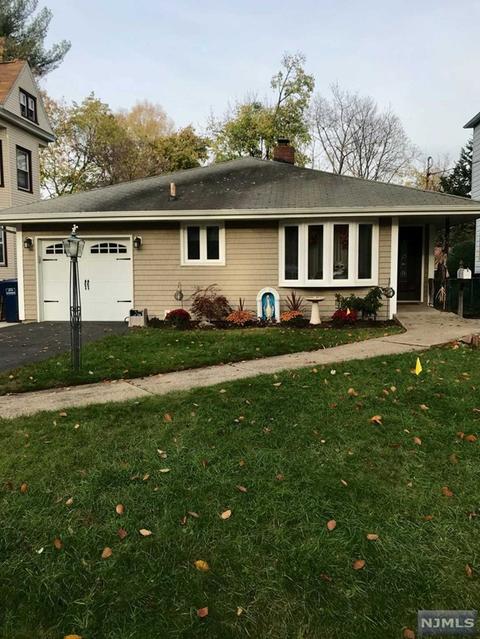 210 Clinton Pl, Hackensack, NJ 07601 photo 1