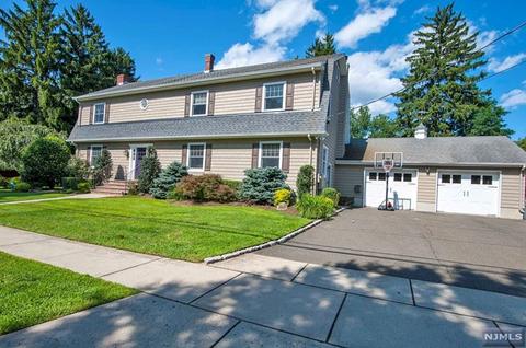 10 Central Ave, Demarest, NJ 07627 photo 1