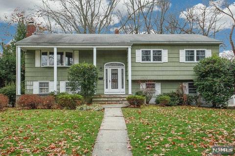 475 Tulane Ct, Paramus, NJ 07652 photo 1