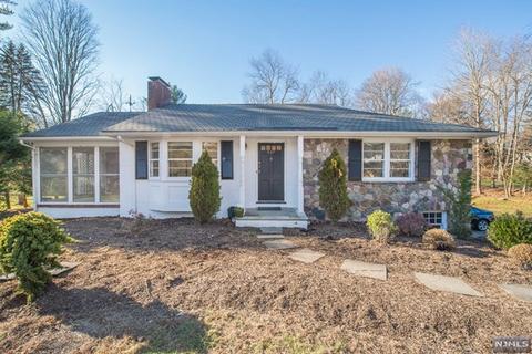 537 E Saddle River Rd, Upper Saddle River, NJ 07458 photo 1