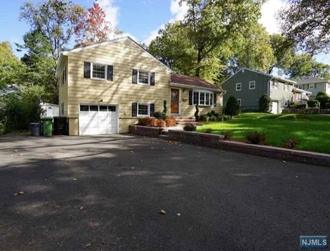 317 Franklin Pl, Paramus, NJ 07652 photo 1