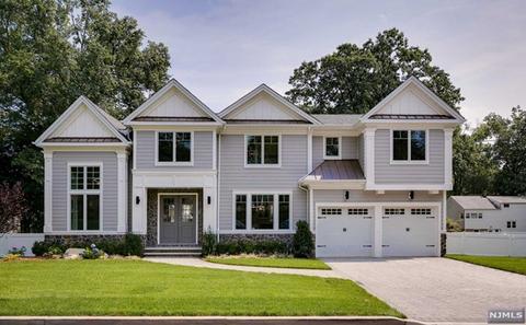 72 7th St, Cresskill, NJ 07626 photo 1