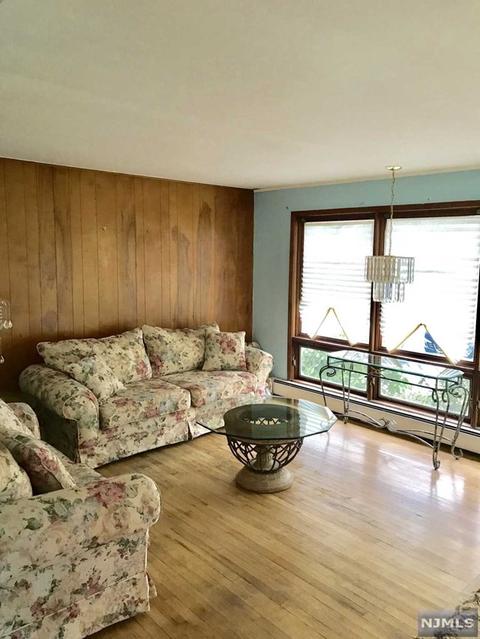 156 Orchard St, Haskell, NJ 07420 photo 1