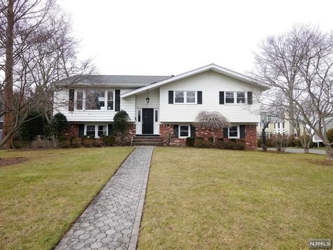 15 Old Stable Rd, Demarest, NJ 07627 photo 1
